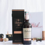 Ballantine 30 YO Blended Scotch Whisky