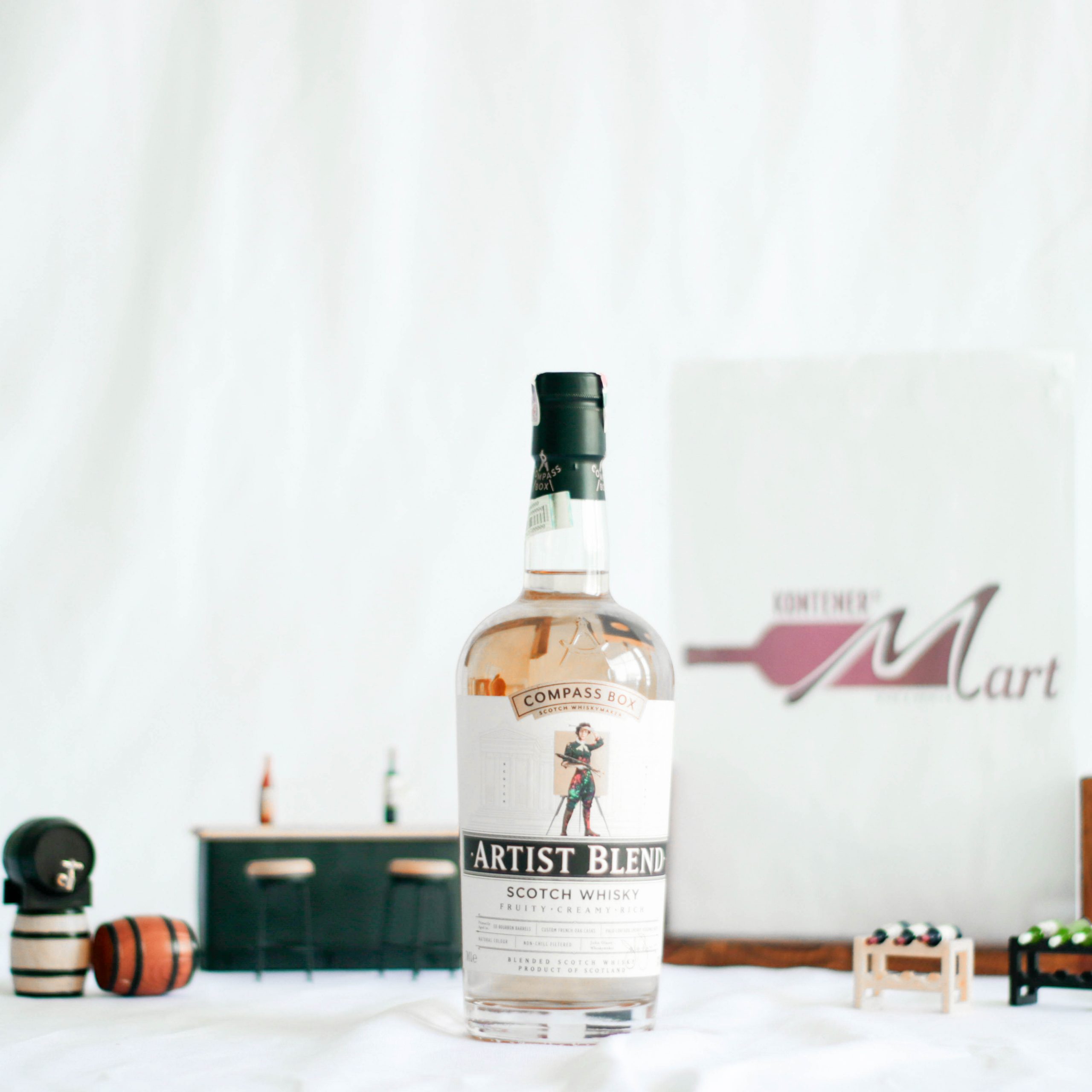 Compass-Box-Artist-Blend-scaled-1.jpg Compass Box Artist Blend Scotch Whisky - Image 1