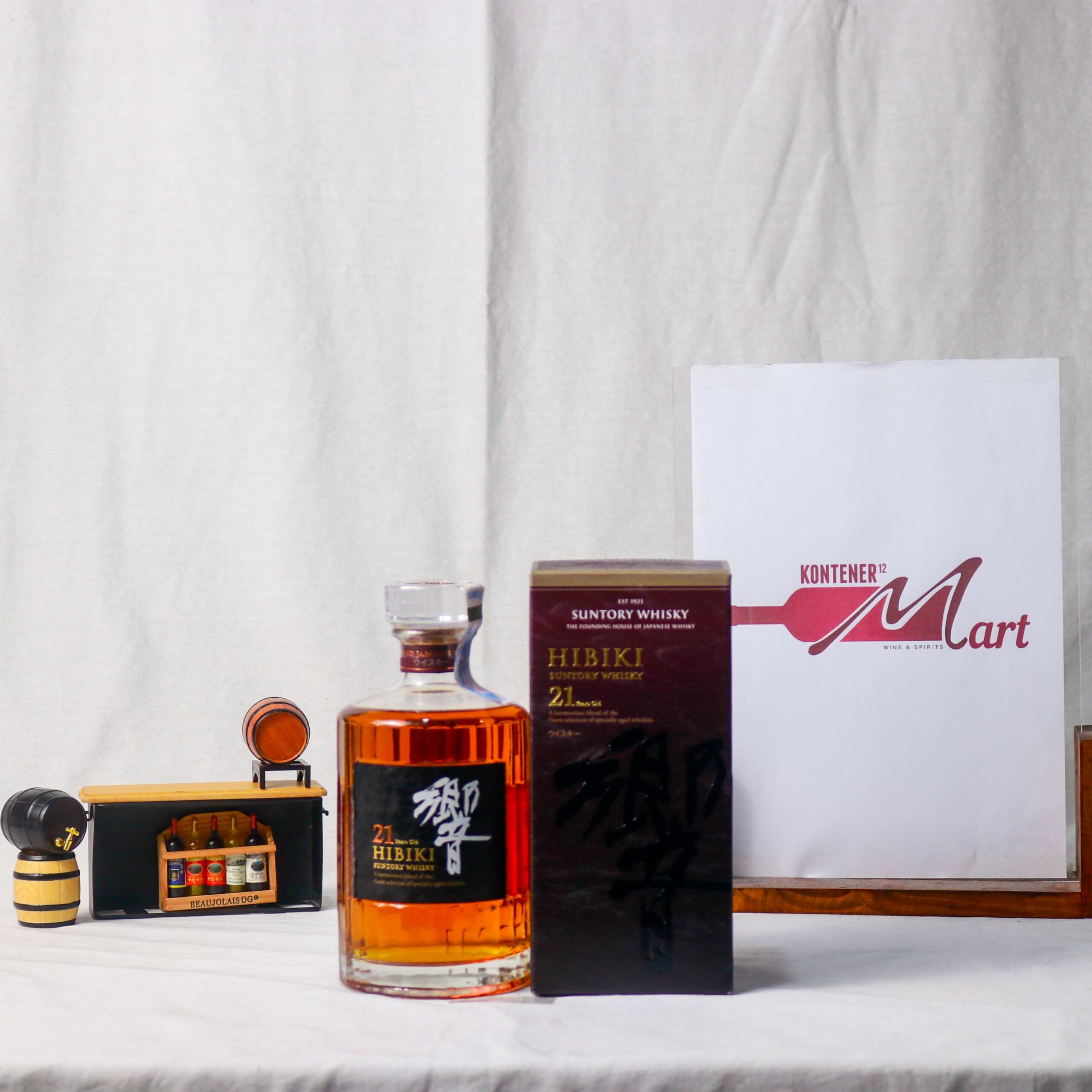 HIBIKI-21-YEAR-OLD-scaled-1.jpg Hibiki 21 Years Old Suntory Whisky - Image 1
