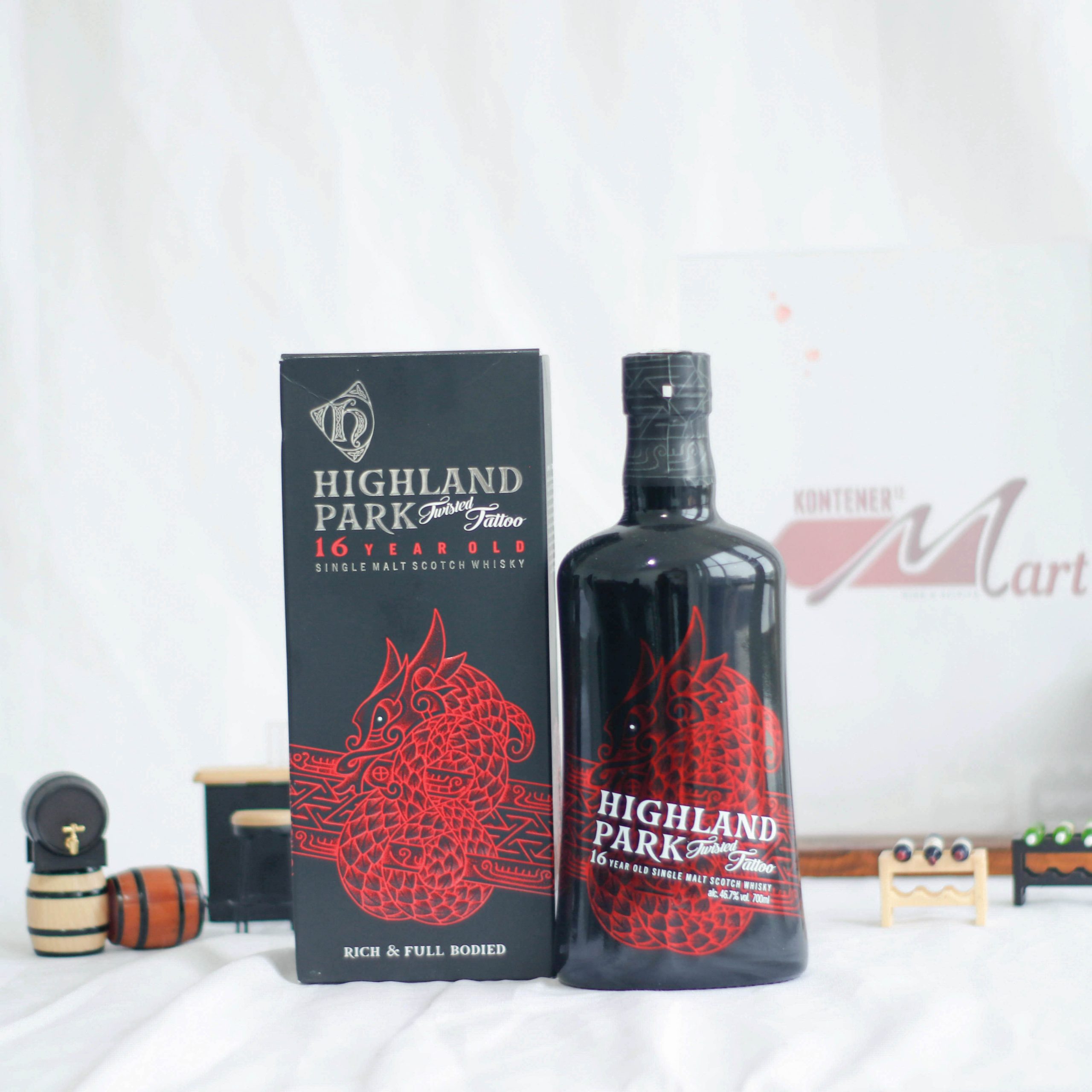 Highland-Park-Twisted-Tattoo-1-scaled-1.jpg Highland Park 16 Years Old Twisted Tatto Singlemalt Scotch Whisky - Image 1