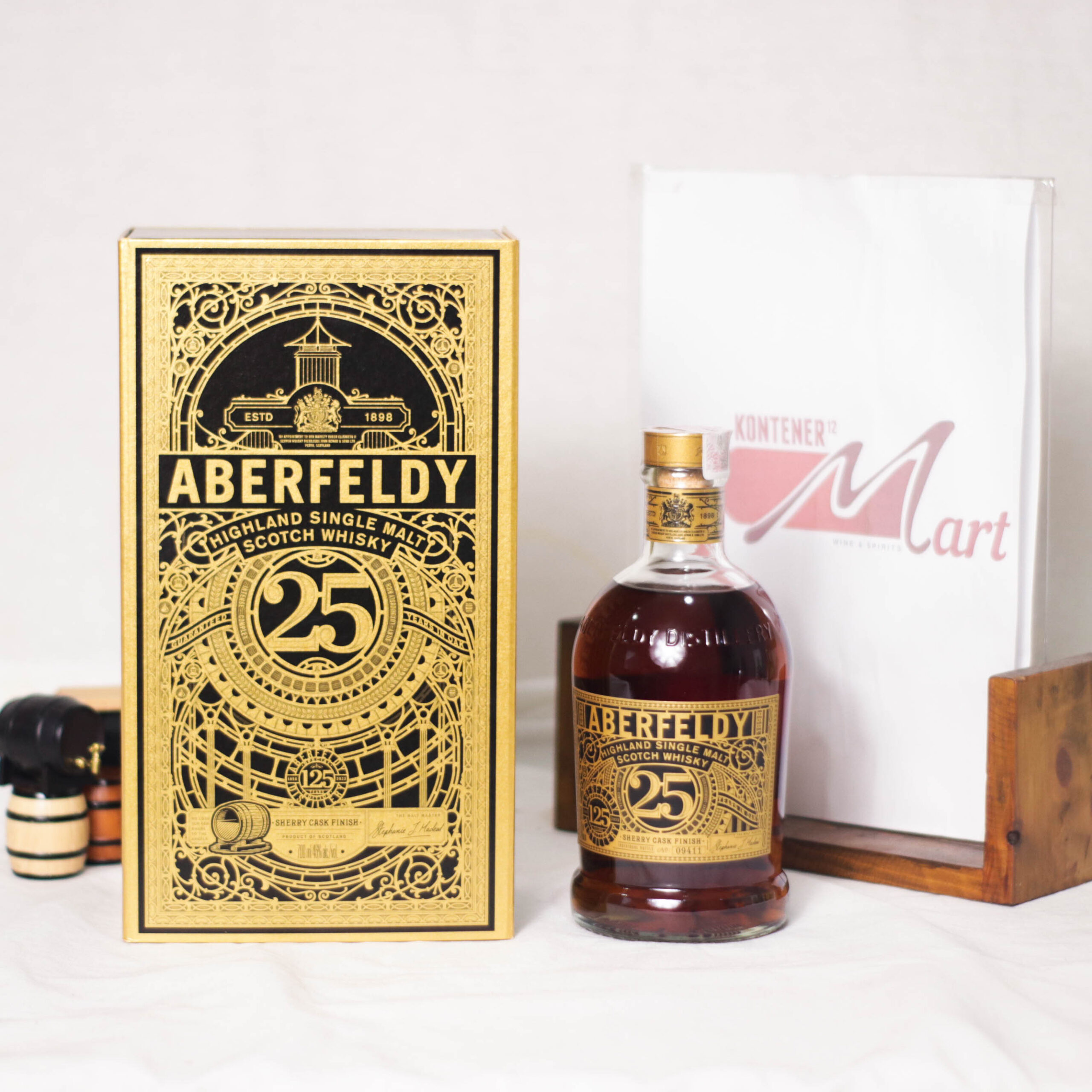 MG_1253-scaled-1.jpg Aberfeldy 25 YO Highland Single Malt Scotch Whisky - Image 1