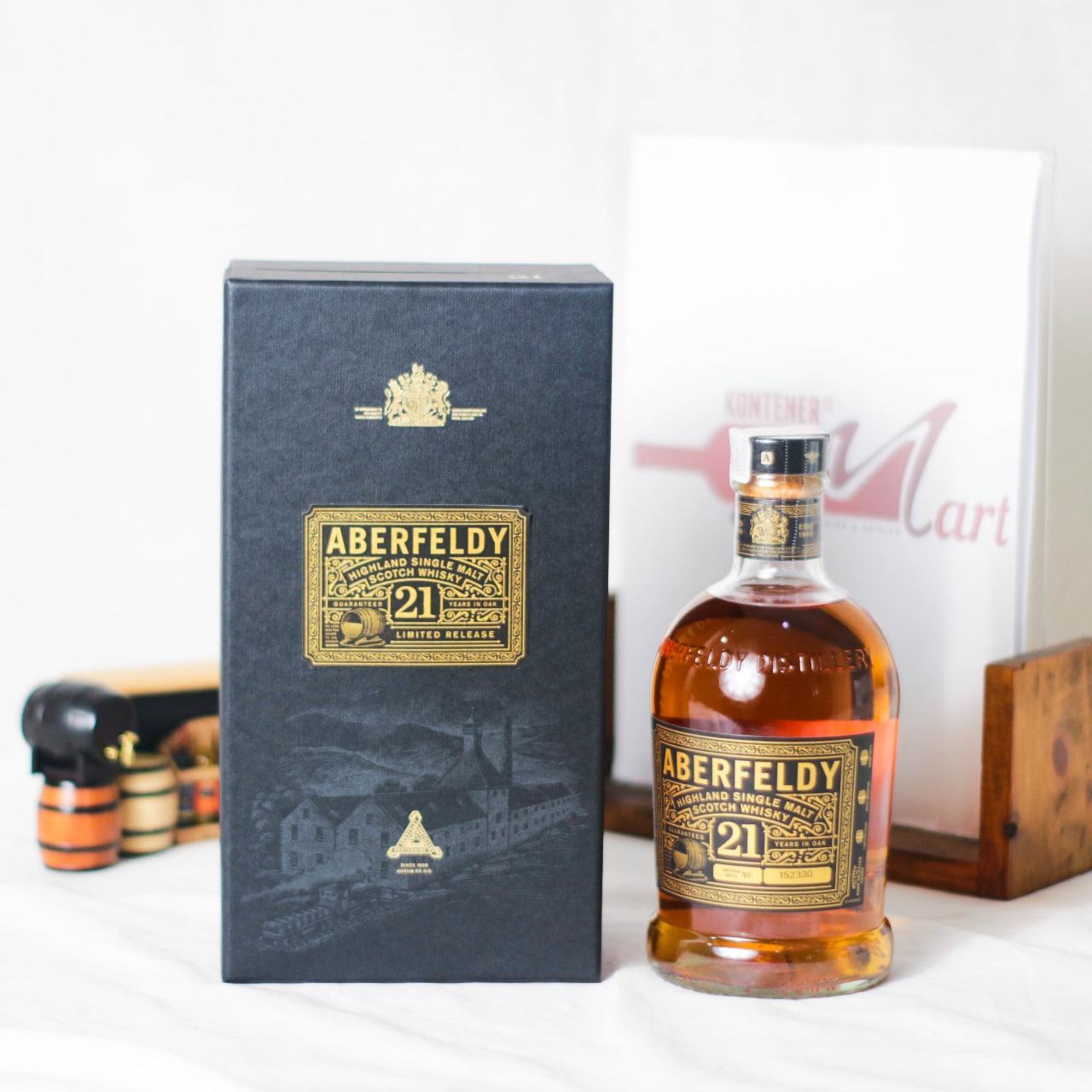 WhatsApp-Image-2024-02-19-at-16.35.24-1.jpeg Aberfeldy 21 YO Highland Single Malt Scotch Whisky - Image 1
